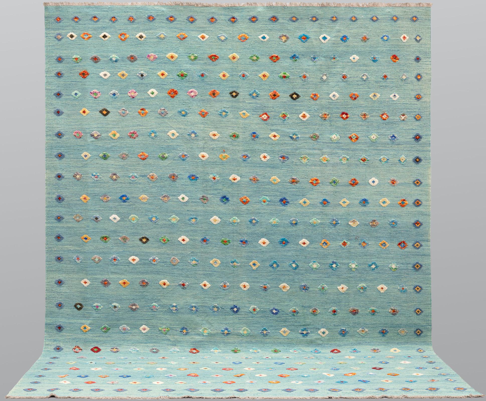 A Kilim carpet, approx. 347 x 269 cm.