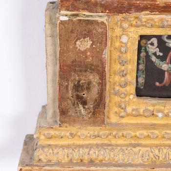 A late Gustavian mirror, circa 1800.