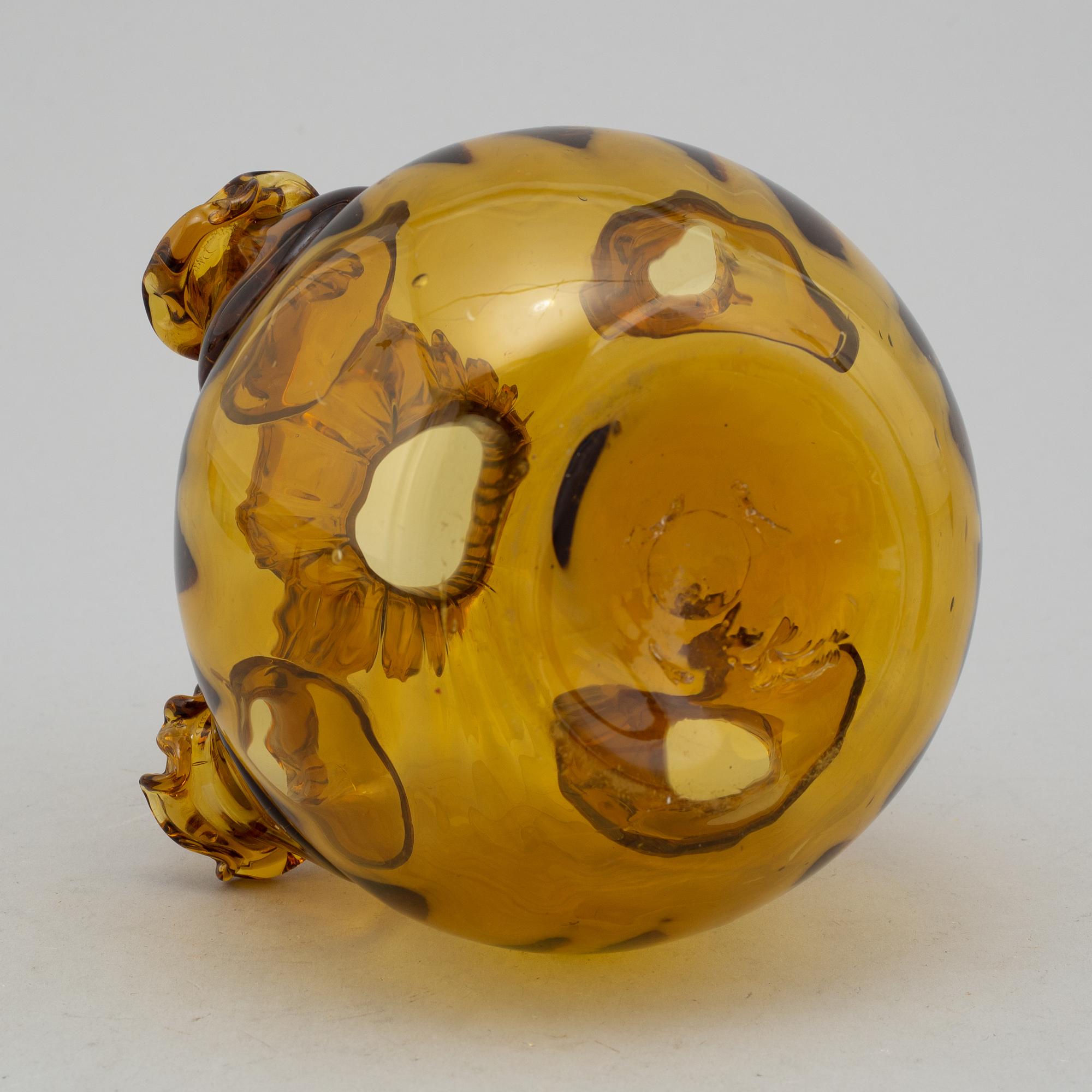 A 1930s glass vase by Vittori Zeccin, Venini, Venice, Italy.