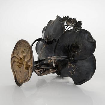 Jalallinen vati, jugend, Württembergische Metallwarenfabrik, Saksa, 1900-luvun alussa.