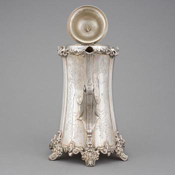 KAFFEKANNA, silver, nyrokoko, Per Adolf Ljunglöf, Stockholm 1851. Vikt ca 1036g.