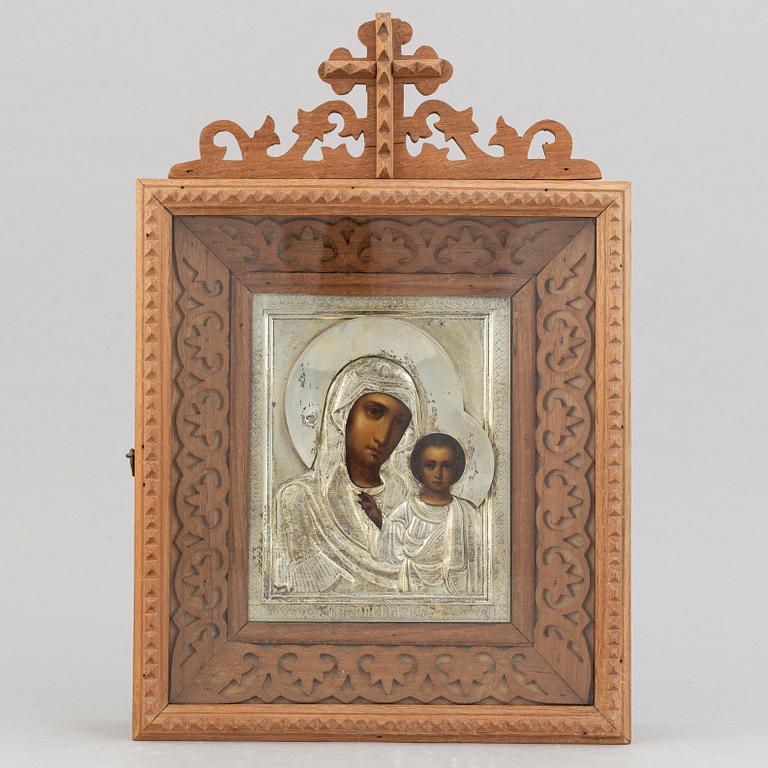 A Russian early 20th century icon, with silver oklad, Moscow 1908-1926.