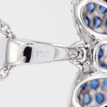 HÄNGE MED KEDJA, blå safirer totalt ca 2,50 ct, mindre diamanter totalt ca 0,05 ct.