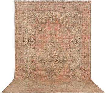 A carpet, Persian, Vintage Design, ca 470 x 298 cm.