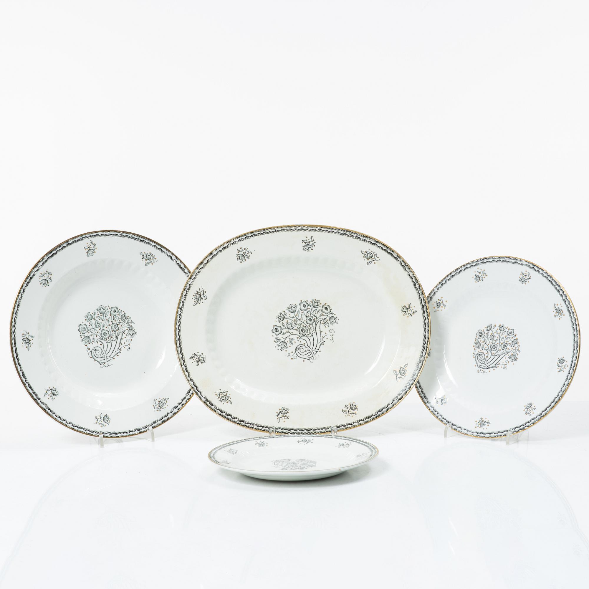 Wilhelm Kåge, a 92-piece creamware dinner and coffee service, 'Lyx', Gustavserg, Sweden, in production 1925-36.