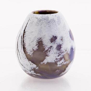 ELLA VARVIO, A glass vase/ sculpture, signed Ella Varvio 2018.