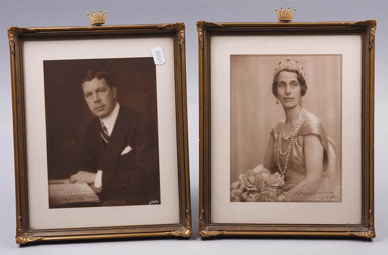 KUNGLIGA FOTOGRAFIER MED AUTOGRAFER, 2 st, Hovfotograf Jaeger. Sign o dat 1935.