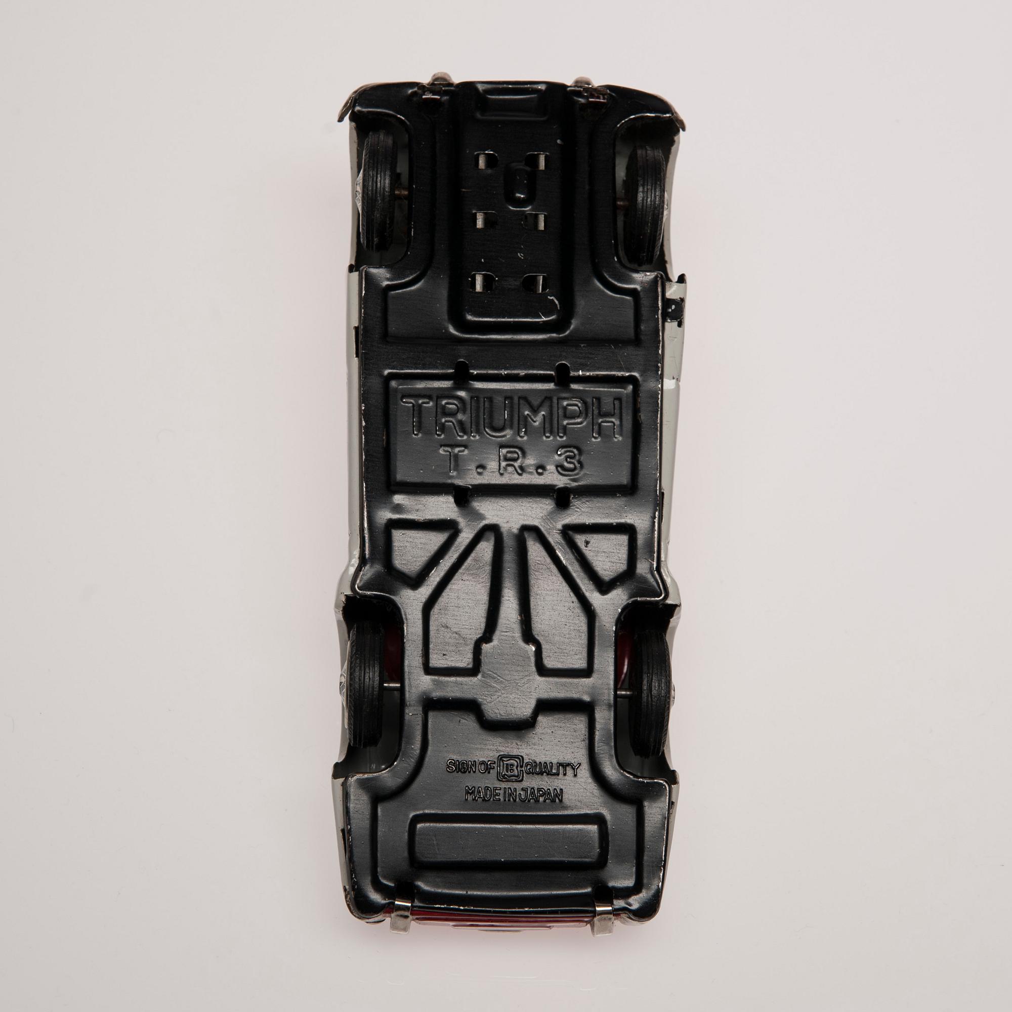 LEKSAKSBILAR, 8 st, plåt, Japan, 1960-tal.