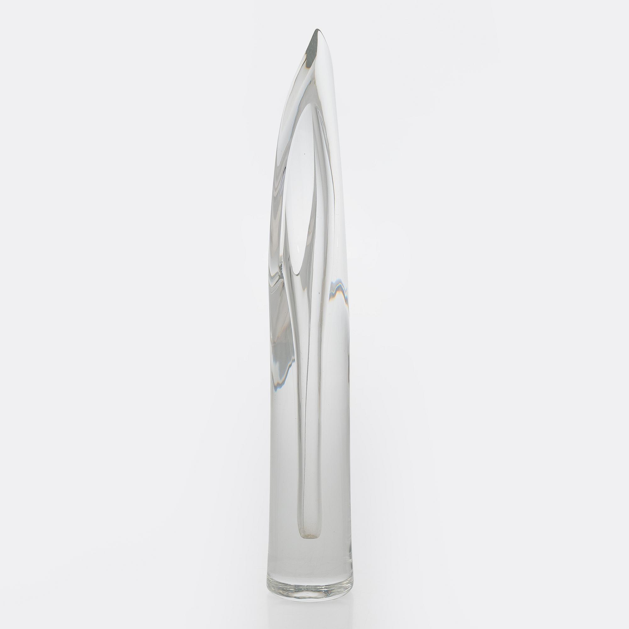 Aimo Okkolin, konstglas, , "Svärdslilja", signerad Riihimäen Lasi  Oy, Aimo Okkolin, Riihimäen Lasi Oy.