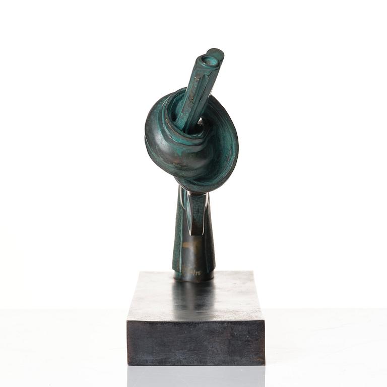 Carl Fredrik Reuterswärd, "Non-violence".