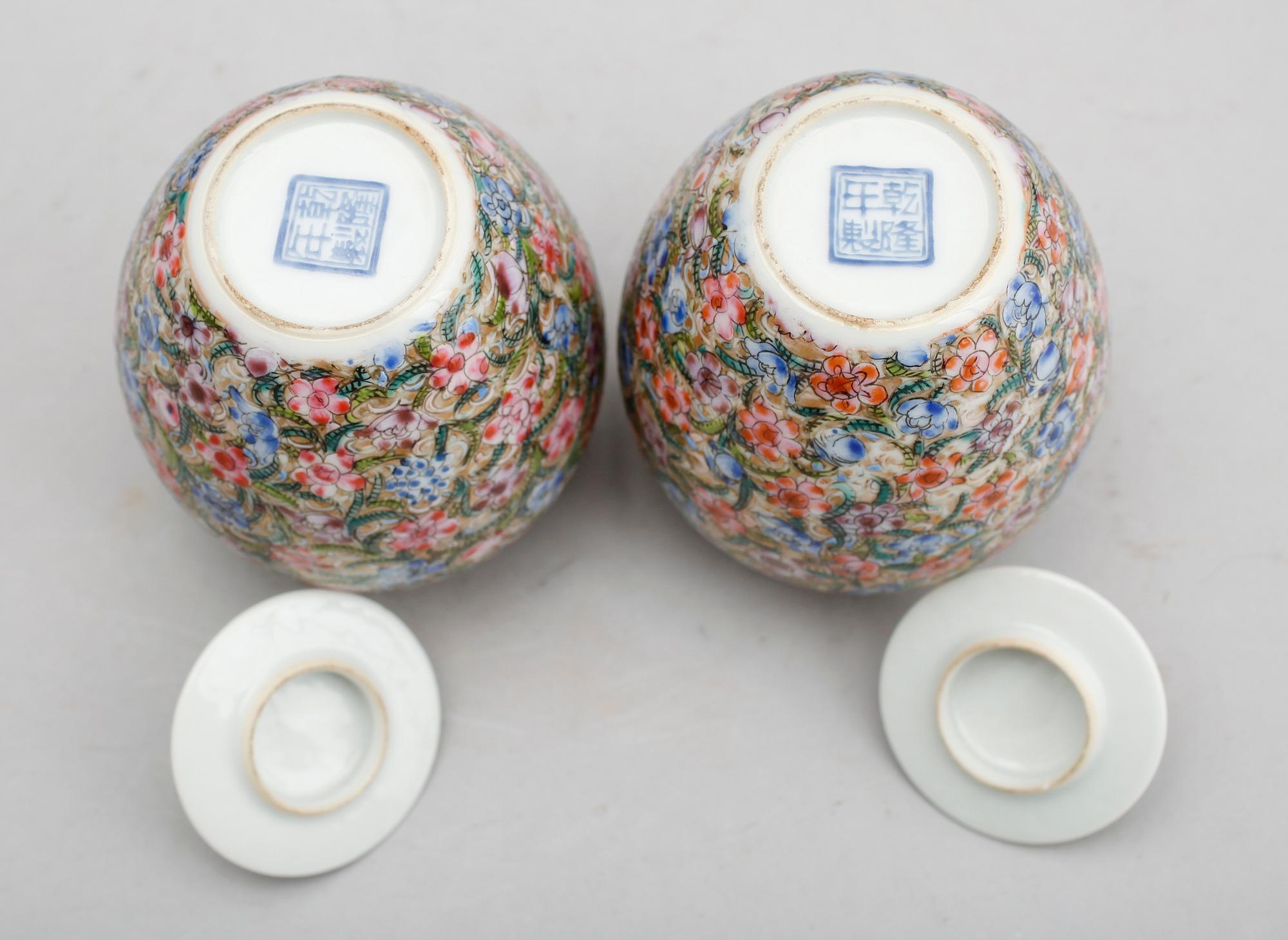 LOCKURNOR, 1 par, porslin, Kina, 1800-/1900-tal.