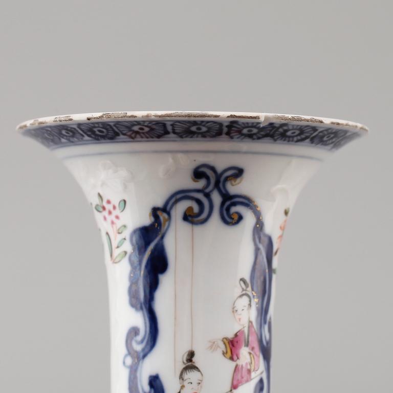 SAMLING KINESISKT PORSLIN, 9 delar, Qianlong 1736-1795.