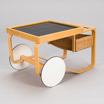 ALVAR AALTO, A 1960s-70s tea trolley model '900 for Artek.