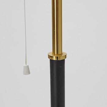 Alvar Aalto, a model A810 floor lamp,  Valaisinpaja Oy, Finland, 1900-talets slut.