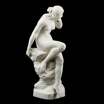 FIGURIN, parian, Gustafsberg, otydligt signerad samt daterad 1909, detta exemplar tillverkat 1918.