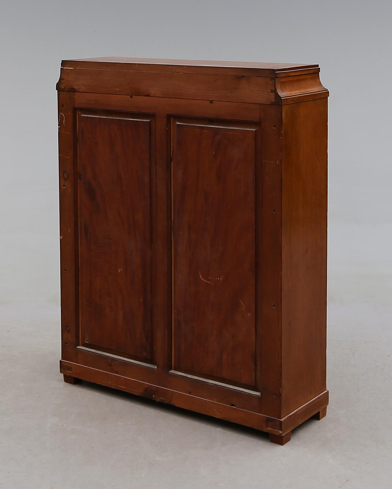 BOKHYLLA, 1900-talets första hälft.