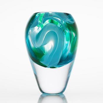 Sini Majuri, glasskulptur, "Jungle Peacock/9", signerad Sini Majuri 2022, Glass Studio Mafka&Alakoski Riihimäki.