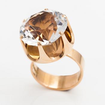 Elis Kauppi, A 14K gold ring with a rock crystal. Kupittaan kulta, Turku 1965.