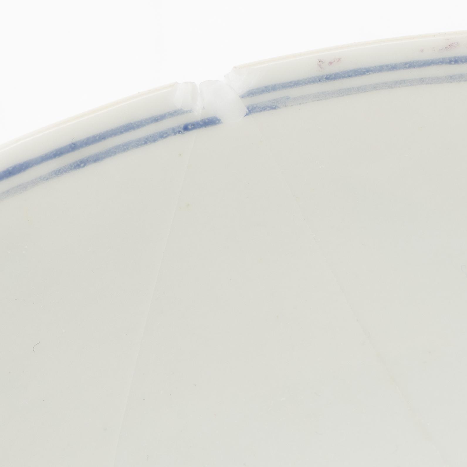 Skålar, två stycken samt skålfat, porslin, Kina, 1900-tal.