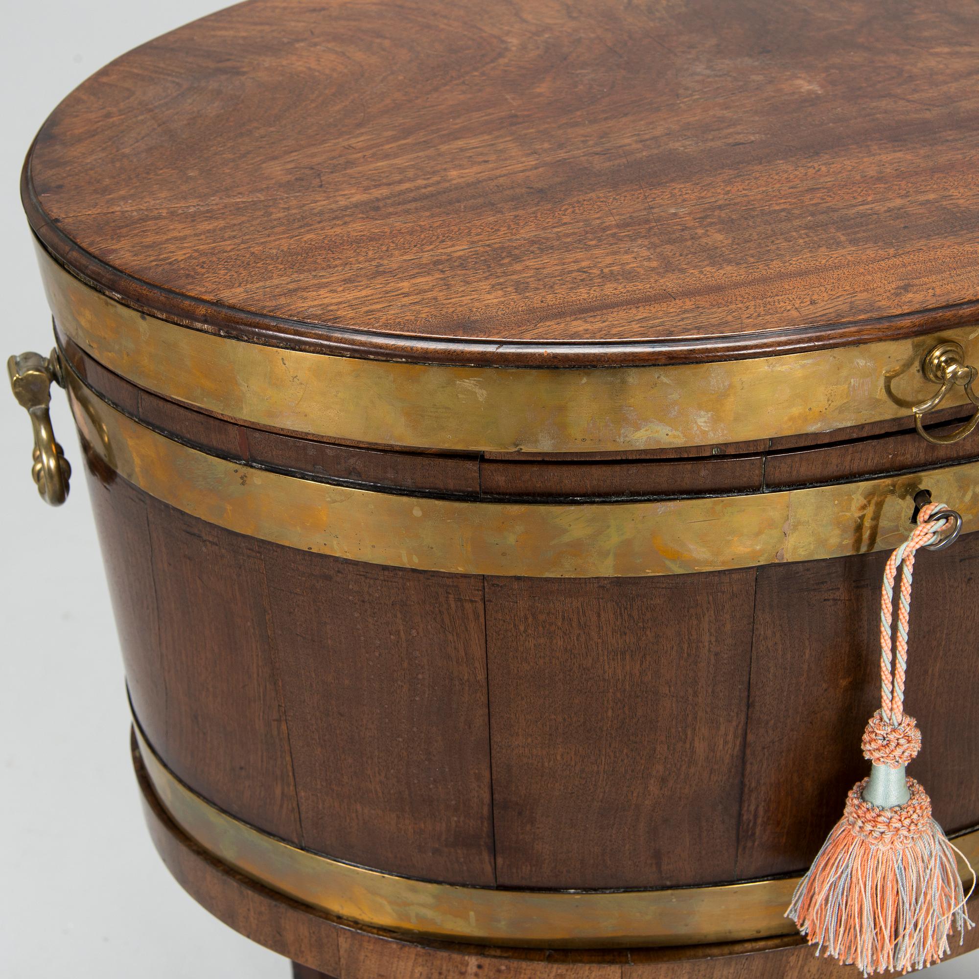 An 18th century english wine cooler.
