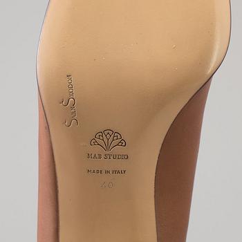 A pair of leather shoes by MAB Studio, Bologna, Italien.