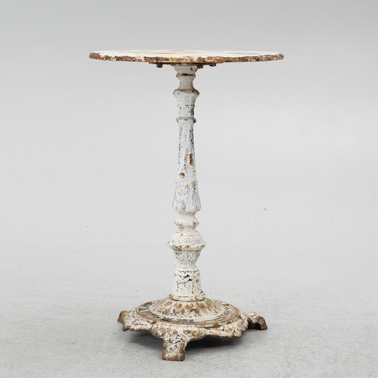 Kafébord, 1900-talets första hälft.