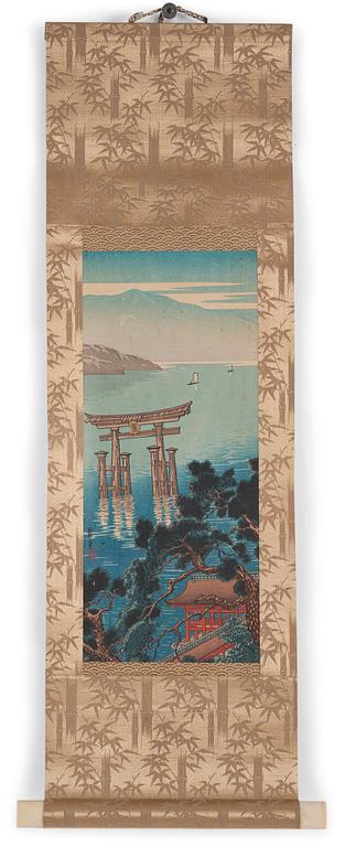 A Japanese wood block print mounted as a kakiemono, early 20th Century.