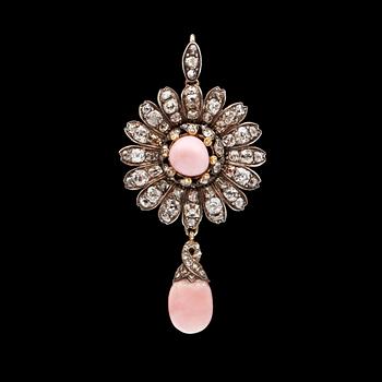 856. A natural conchpearl and old-cut diamond pendant. Total carat weight of diamonds circa 2.50 cts.