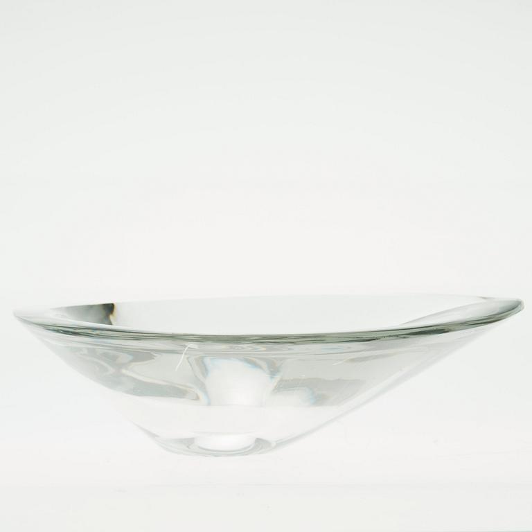 Tapio Wirkkala, A GLASS SCULPTURE.