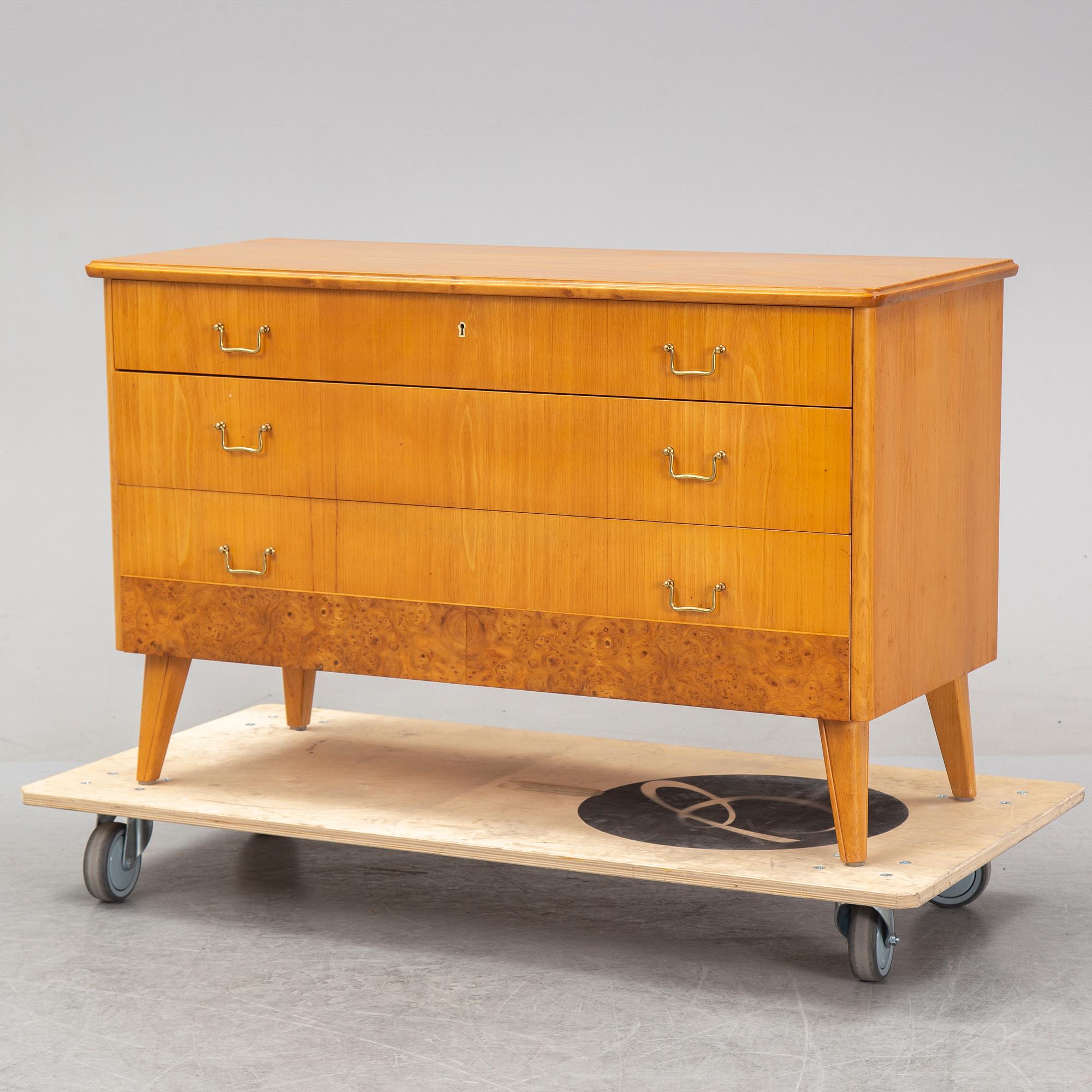 Byrå, Swedish Modern, 1940/50-tal.