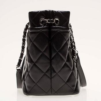 VÄSKA, "Timeless Shopping Tote", Chanel.