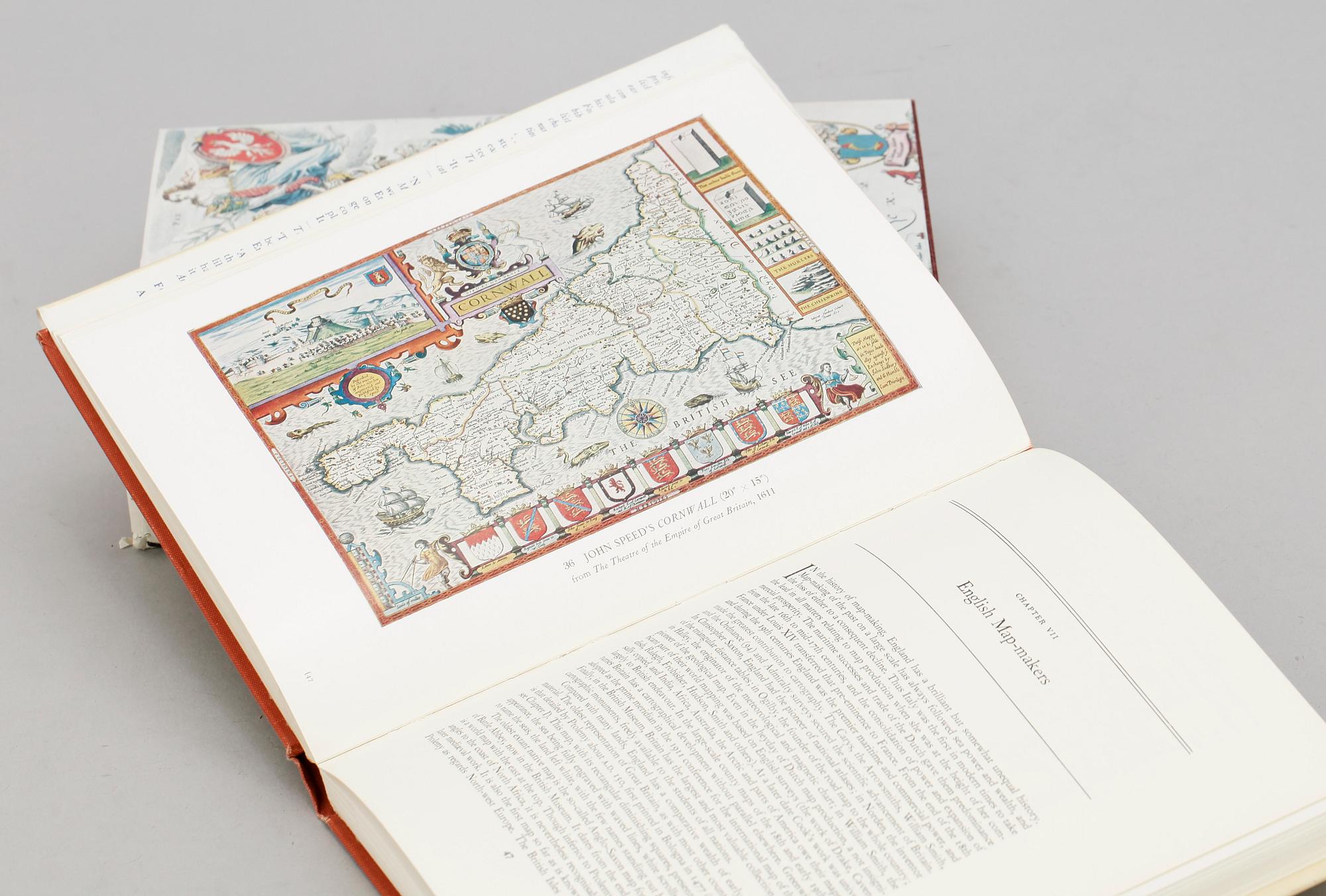 BÖCKER, 2 vol, bla "Dictionary of Mapmakers" av RV. Tooley, Hertfordshire 1979.
