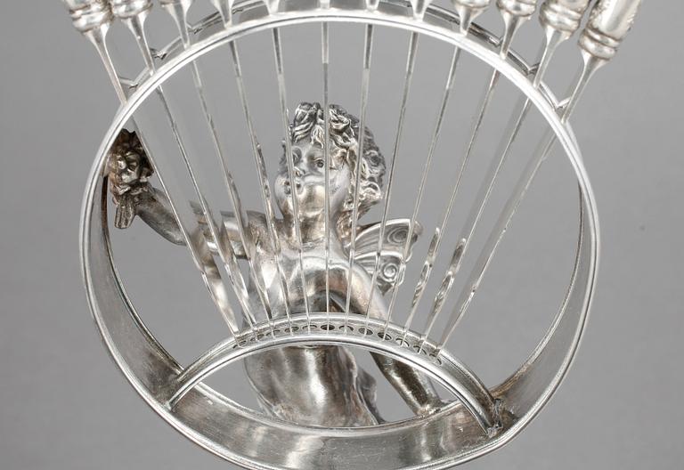 FRUKTKNIVAR med STÄLL, 13 delar, nysilver samt silver, 18/1900-tal.