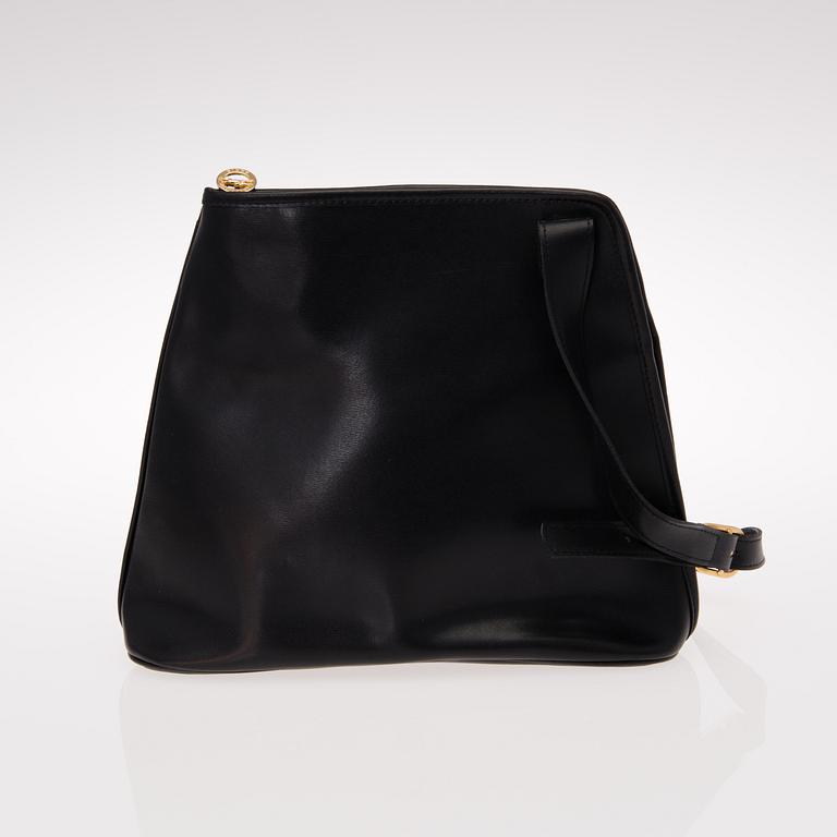 A VINTAGE LONGCHAMP ROSEAU SHOULDER BAG.