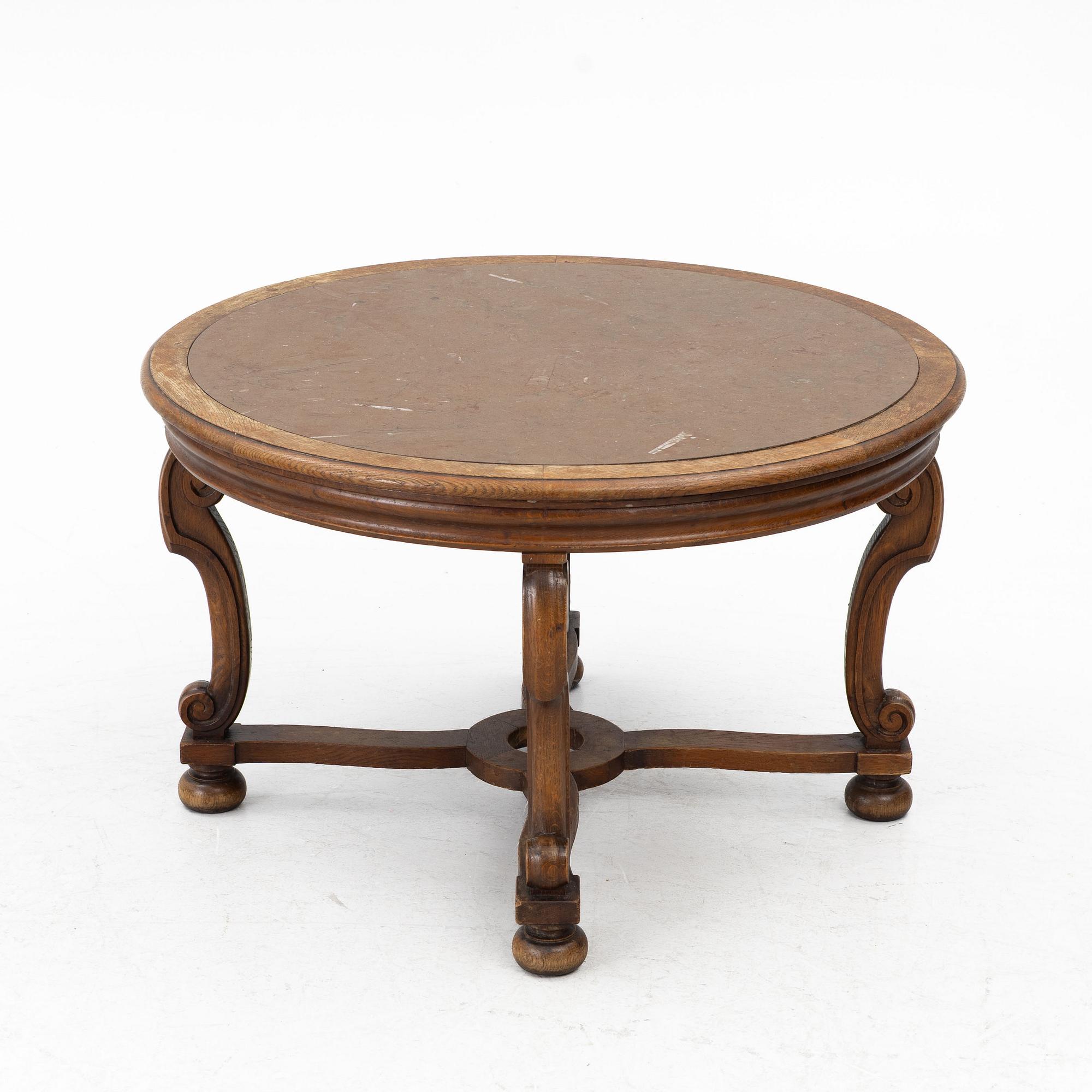 Coffee table, first half of the 20th century.