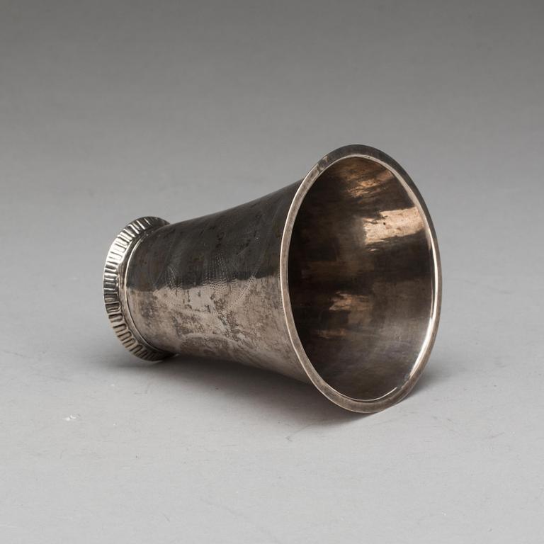 BÄGARE, silver, Johan H. Halek, Halmstad. 1700-tal. Vikt ca 92 gram.