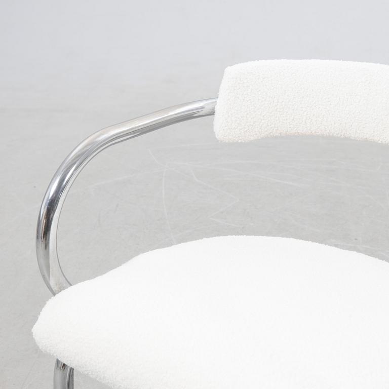 Karmstolar, ett par, 1900-talets andra hälft.