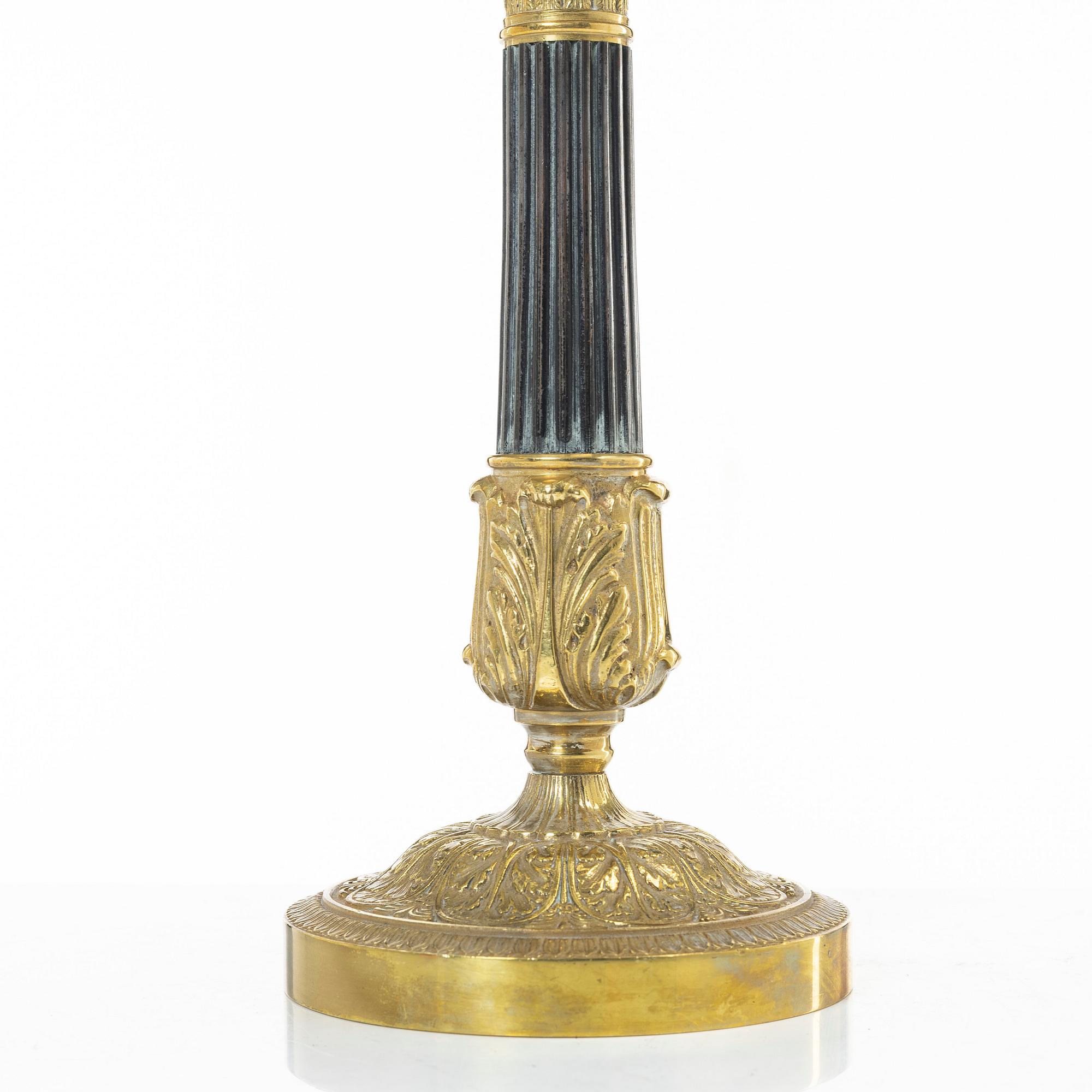 Einar Bäckströms Metallvarufabrik, bordslampa, modell 5412, sk. "Bouillottelampa", 1900-talets andra hälft.