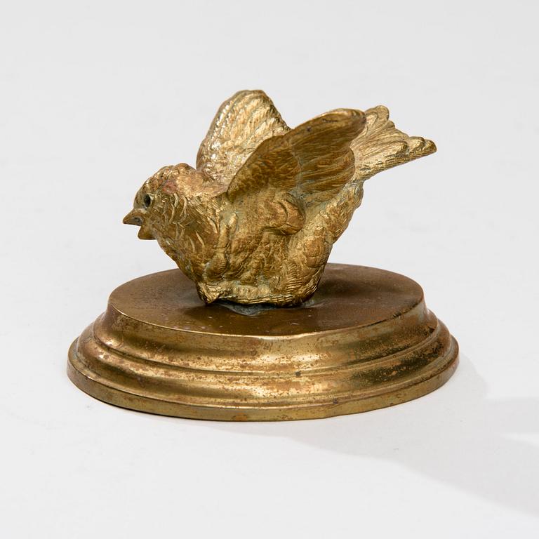 SKRIVBORDSGARNITYR, 5 delar, mässing, 1880-tal.