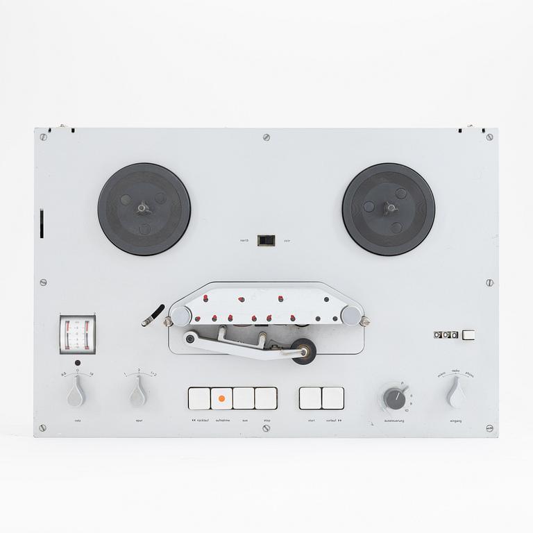 Dieter Rams, a TG 60 tape recorder, Braun.