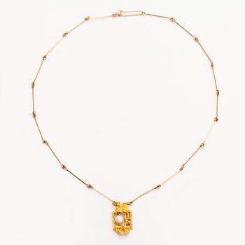 Björn Weckström, necklace, "Magic Pearl", cultured pearl, 14K gold.