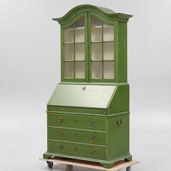 Skåp, rokokostil, Åmells möbler, daterat 1973.