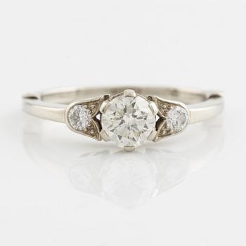 14K white gold and round brilliant cut diamond ring, Austria, around ca 1950.