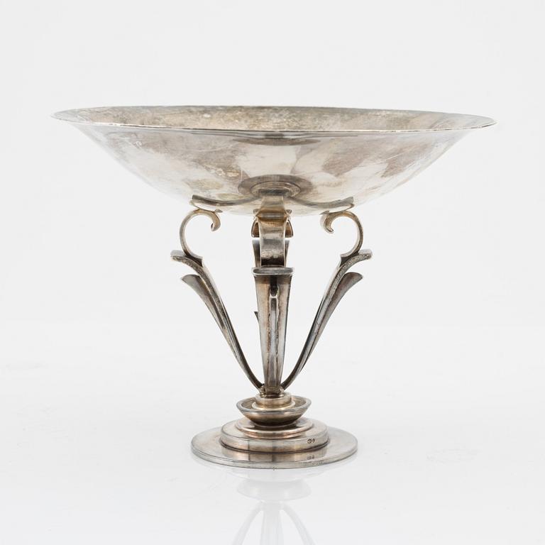 Harald Nielsen for Georg Jensen, a sterling silver bowl on foot, Copenhagen, design no 688, 1933-1944.