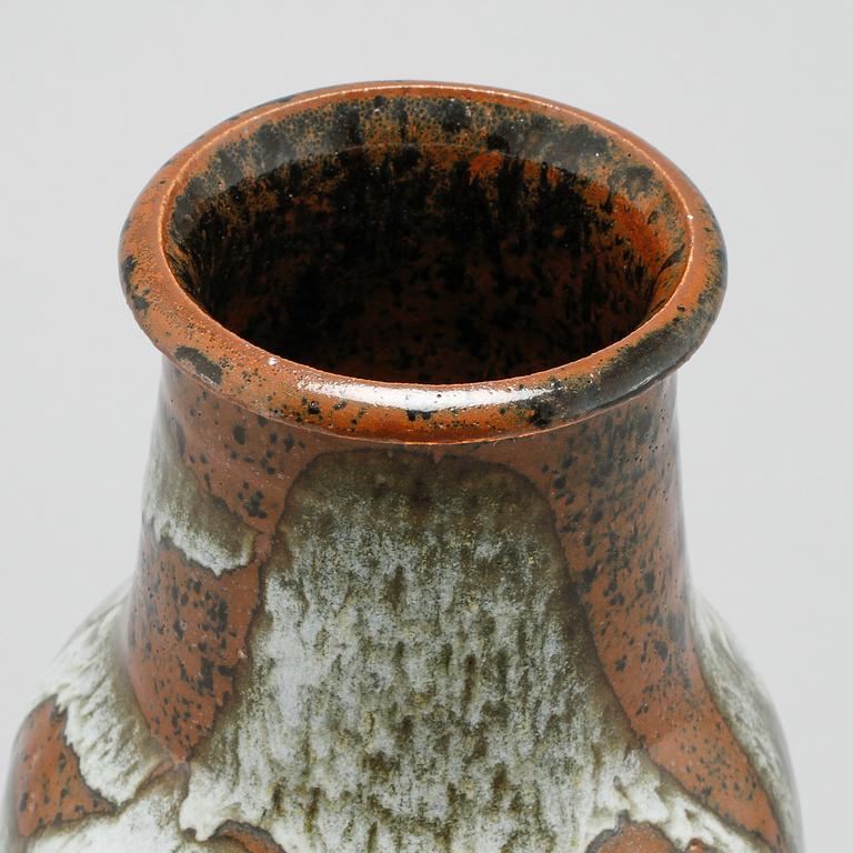 vase, glazed stoneware, signed.
