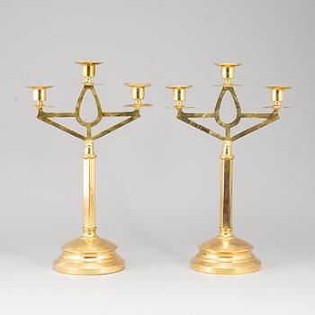 KANDELABRAR, ett par, mässing, jugend, 1900-talets början.