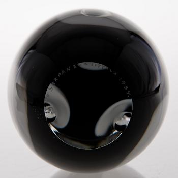 A 'Claritas' glass sculpture, signed Timo Sarpaneva, Iittala 1984.