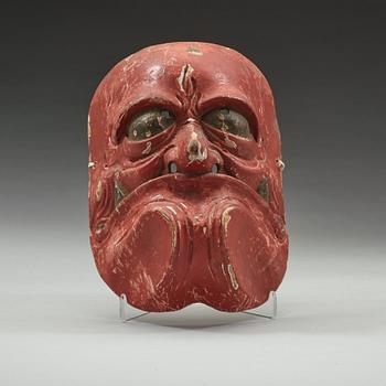 MASK, trä och lack. Japan, Meiji (1868-1912).