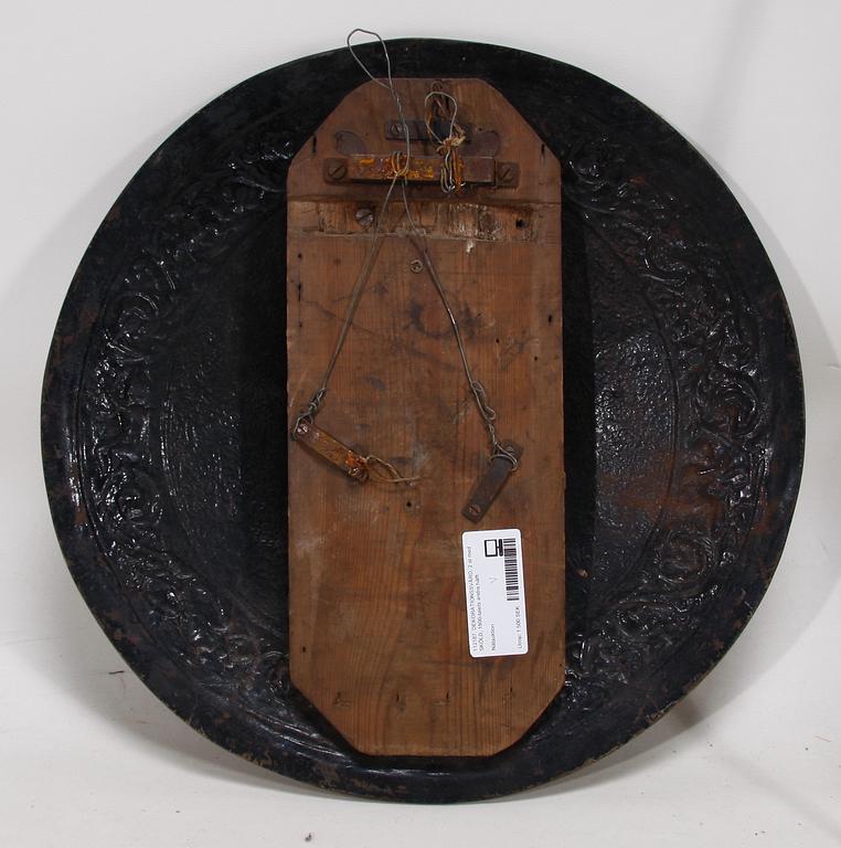 DEKORATIONSSVÄRD, 2 st med SKÖLD, 1800-talets andra hälft.