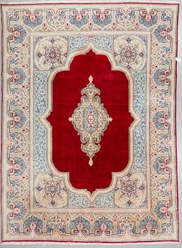 A CARPET, Old Kerman, ca 406 x 292 cm.